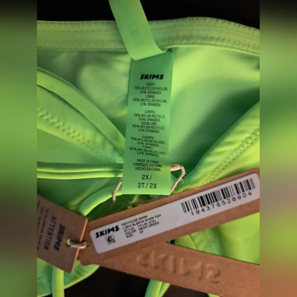 ⛱️NWT SKIMS Neon Green long sleeve Bikini Swim Shirt Top XXL 2X